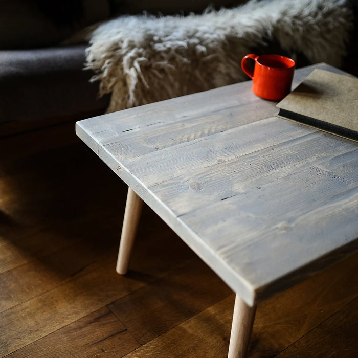 Coffee tables vs. bedside tables: what's the difference?