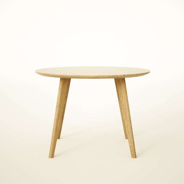 Round Dining Table 4 legged, Solid Oak, 4-6 seater / KANTAR Collection