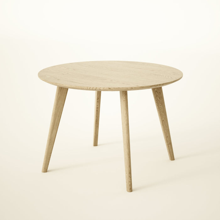 Round Dining Table 4 legged, Solid Oak, 4-6 seater / KANTAR Collection